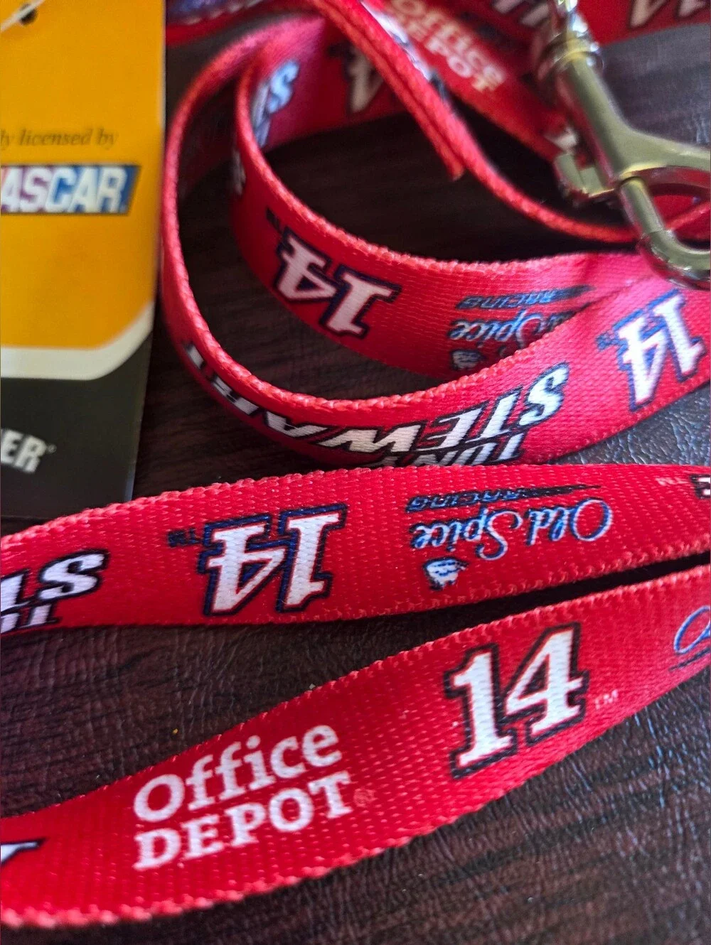 Tony Stewart #14 NASCAR Dog Leash Old Spice Office Depot Hunter Medium Carabiner